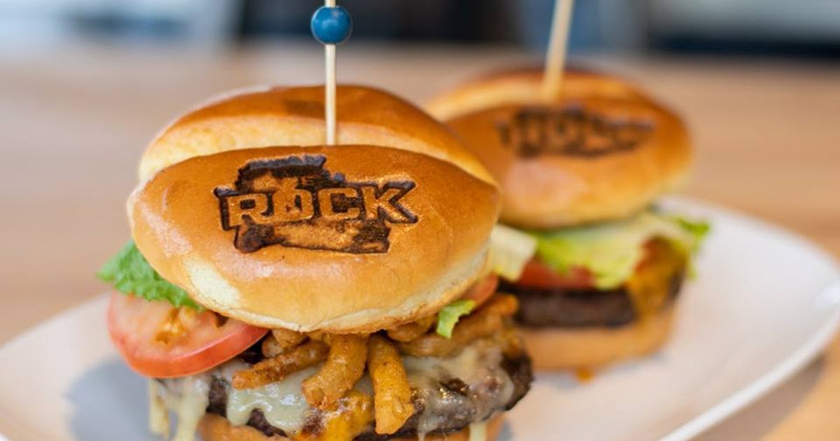 Blue Rock Bar &amp; Grill