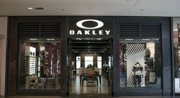 Empire Mall Oakley
