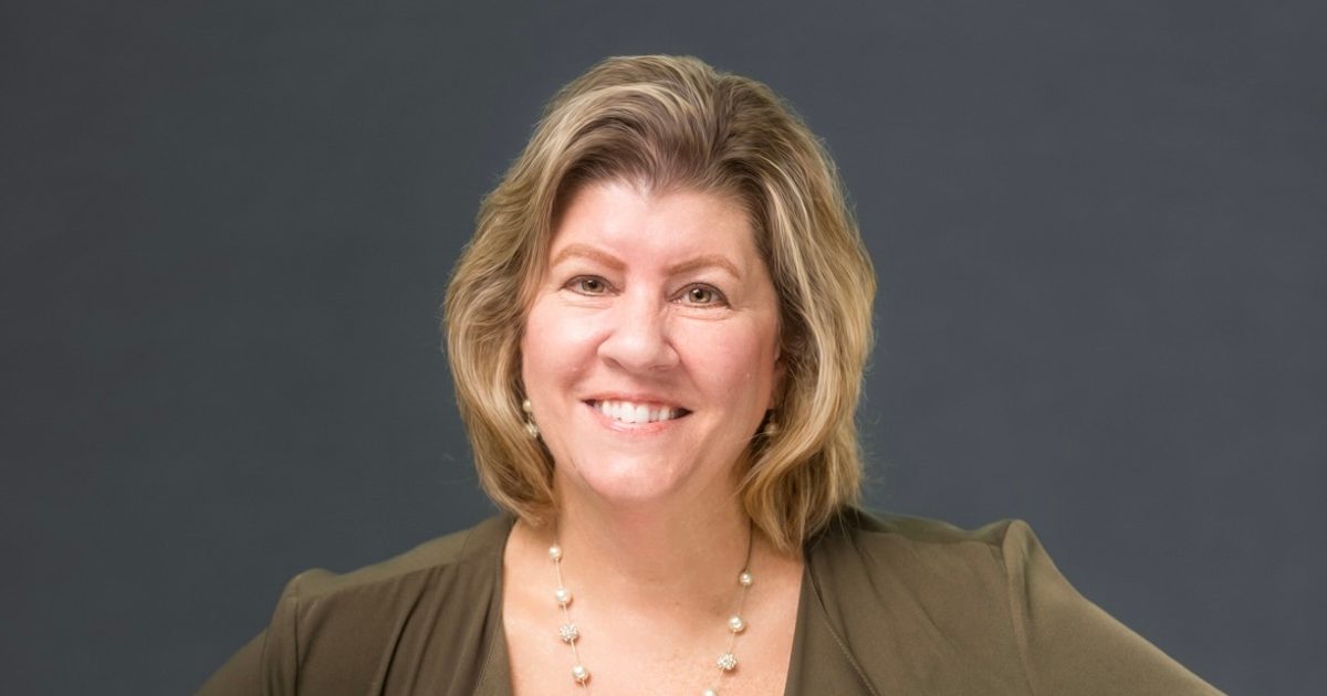 Kathie Puthoff Headshot