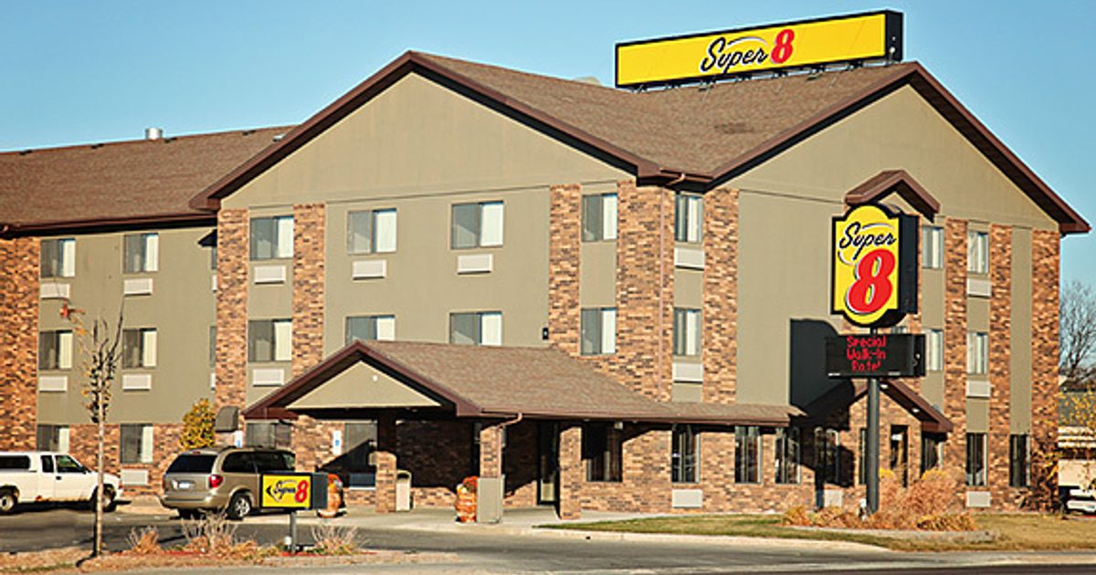 Super 8 Motel- 41st Street